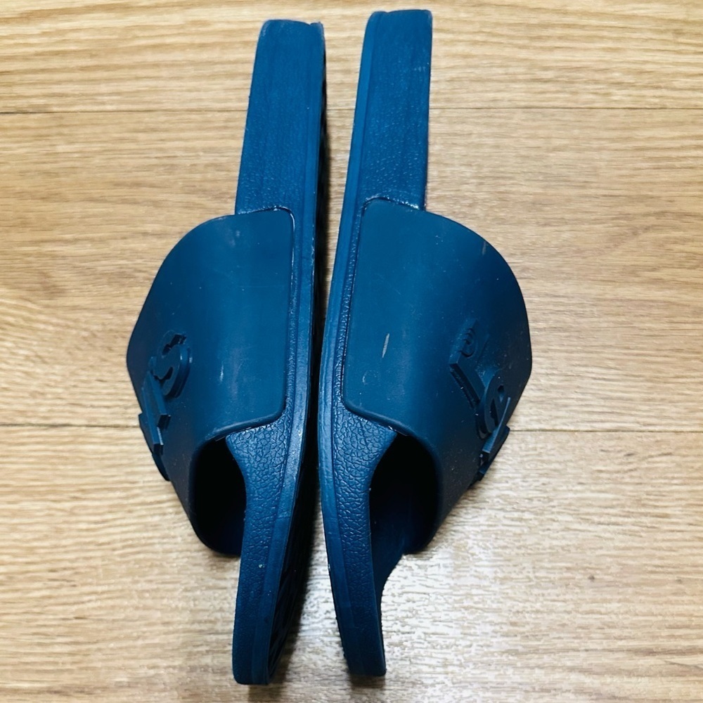 LEVIS Rubber Slide - Picture 4 of 9